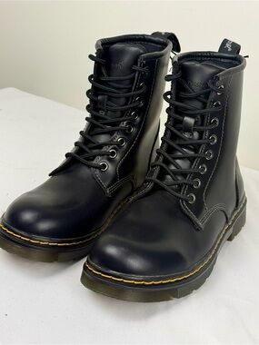 Prospector Black Combat Boots Women’s Size 9 New
